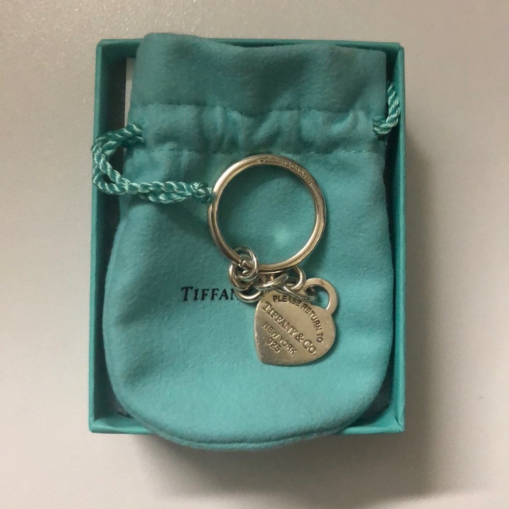 Tiffany & Co. heart keychain